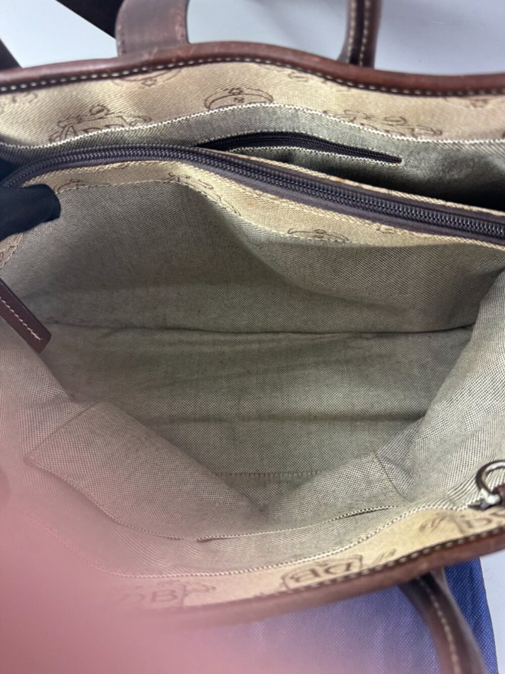 Vintage Dooney & Bourke Classic Signature Monogram Tote with Matching Pouch - Picture 11 of 15